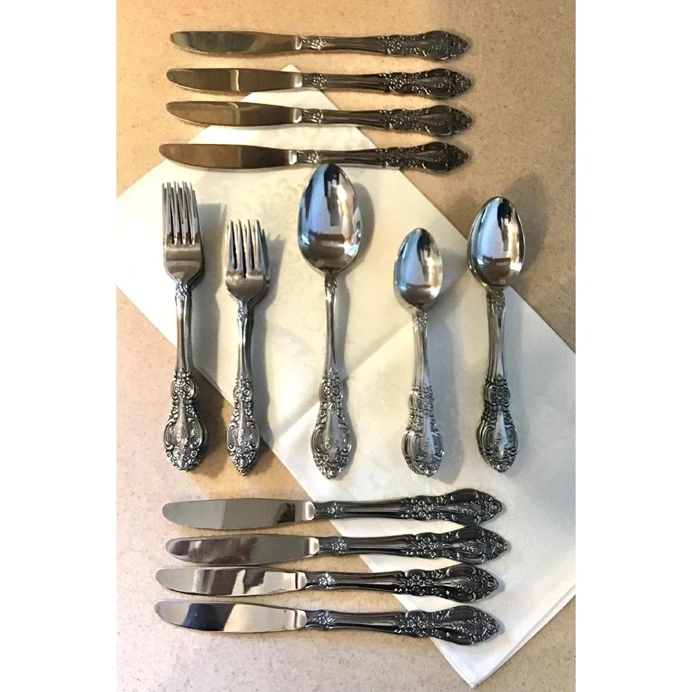 Vintage Oneida Michelangelo Victorian Flatware Set Silverplate 40 Pieces